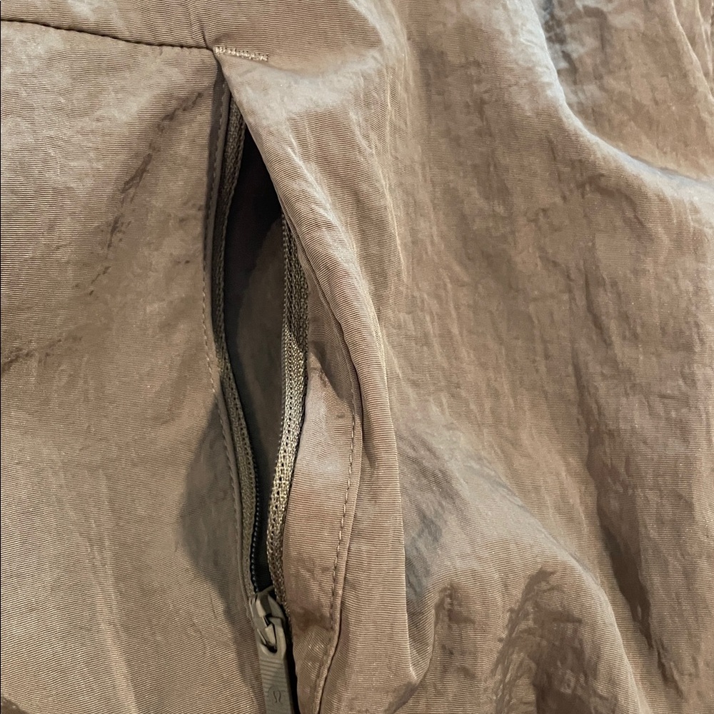 LULULEMON Non-stop  Bomber Reversible Jacket, Size 10 - Picture 9 of 16